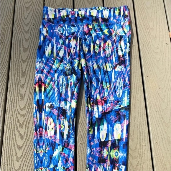 Fabletics Blue Salar Capris - Picture 3 of 5